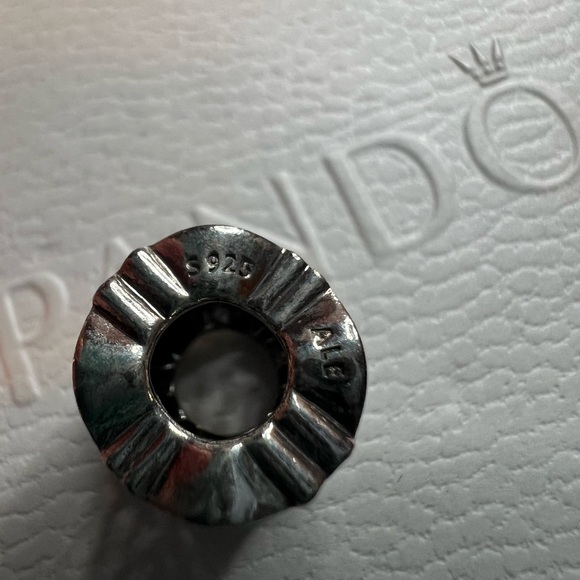 Pandora Lace Spacer Charm - Picture 7 of 7